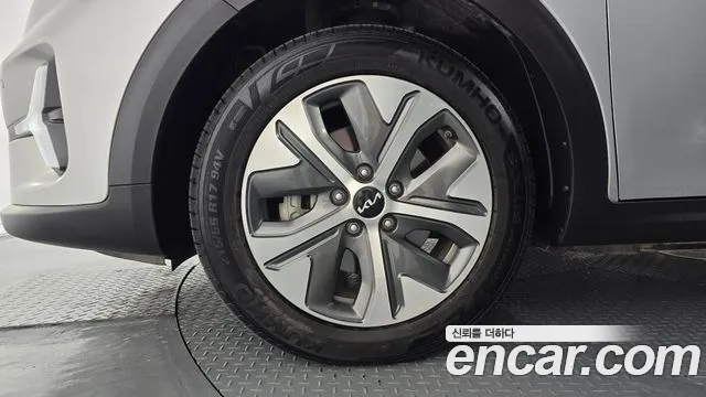 Kia Niro Niro Plus Air — Фото автомобиля 5