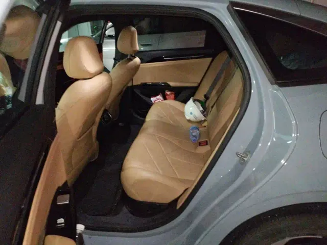 Geely Galaxy L6 — Фото автомобиля 13