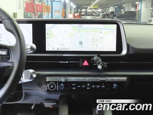 Hyundai Ioniq 6 — Фото автомобиля 11