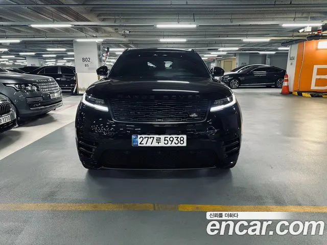 Land Rover Range Rover Velar Range Rover Velar 2.0 P250 Dynamic SE — Фото автомобиля 3