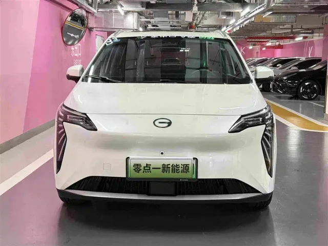 GAC Aion Y — Фото автомобиля 2