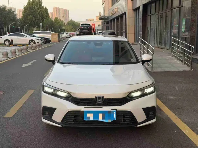 Honda Civic — Фото автомобиля 2
