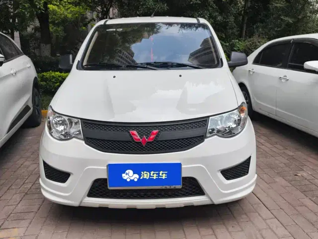 Wuling Hongguang — Фото автомобиля 2