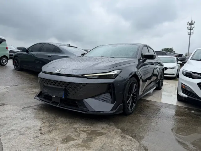 Фотография автомобиля — Changan UNI-V