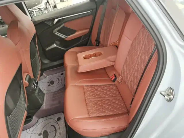 Audi Audi A3 2025 A3L Limousine 35TFSI Flying Spur Premium + Luxury Selection Package — Фото автомобиля 21