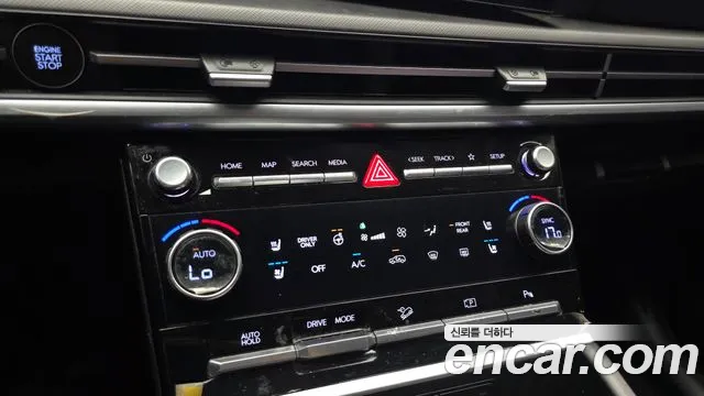 Hyundai Santa Fe — Фото автомобиля 24