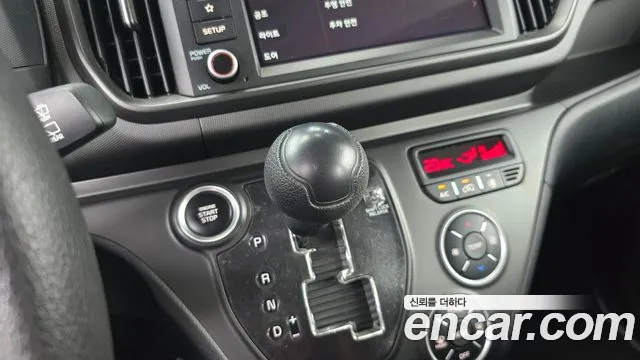 Kia RAY Новый Kia Ray Фургон — Фото автомобиля 8