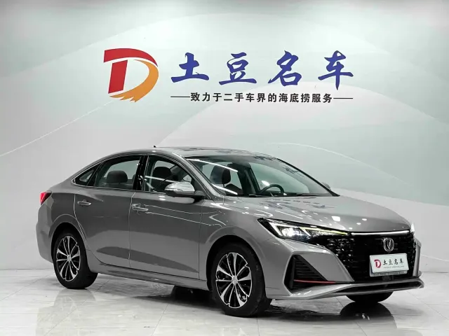 Changan Eado — Фото автомобиля 3
