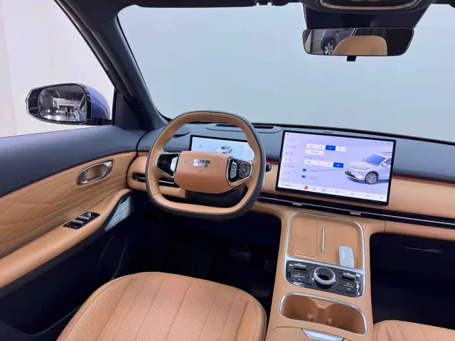 Geely Galaxy Galaxy Starship 7 EM-i 2025 120km Navigation Edition — Фото автомобиля 22