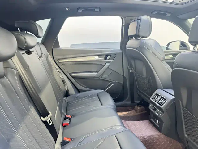 Audi Q5L — Фото автомобиля 8