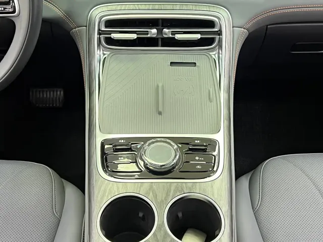 Geely Galaxy M7 — Фото автомобиля 25