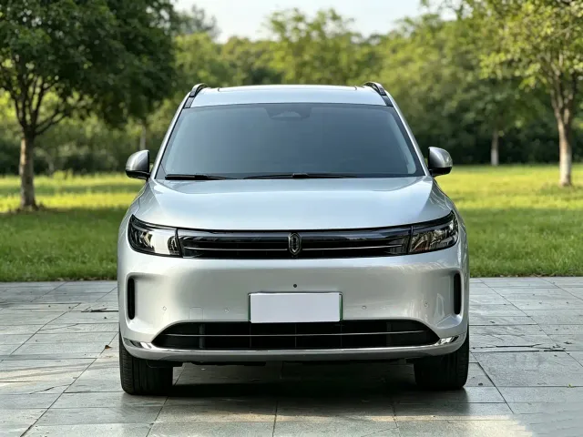 Aito M7 — Фото автомобиля 2