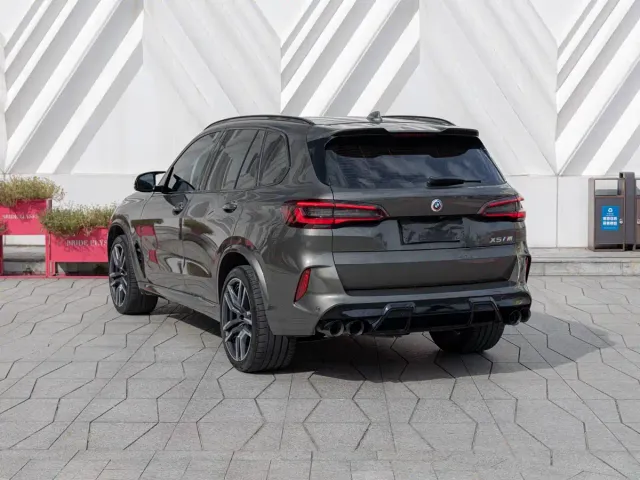 BMW X5 M — Фото автомобиля 6
