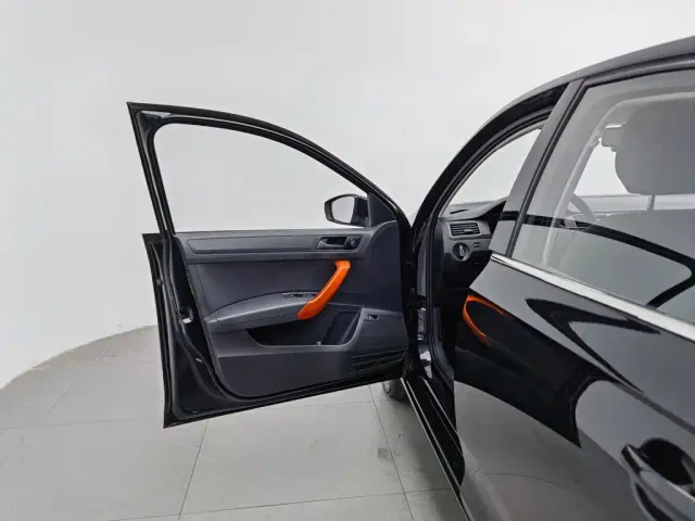 Volkswagen Santana — Фото автомобиля 8