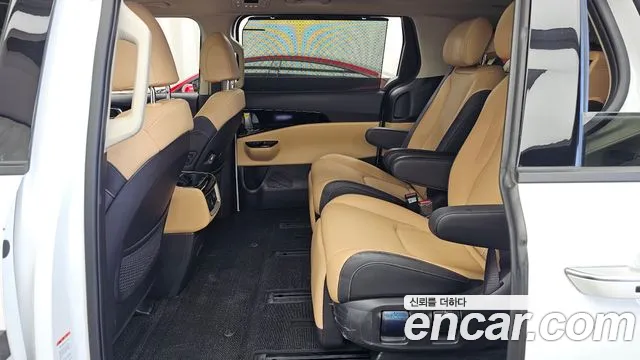 Kia Canival Carnival 4 поколение Бензин 7 мест Signature — Фото автомобиля 23