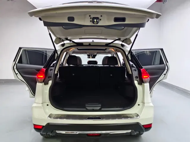 Nissan X-Trail — Фото автомобиля 19