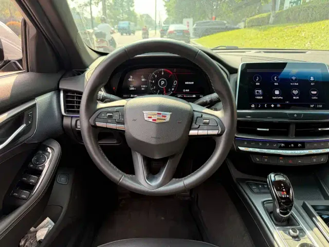 Cadillac CT5 — Фото автомобиля 14