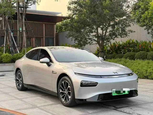 Xpeng P7 — Фото автомобиля 4