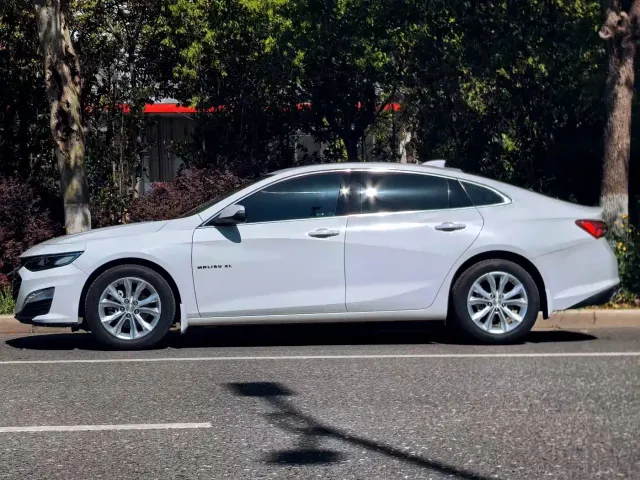 Chevrolet Malibu XL — Фото автомобиля 3
