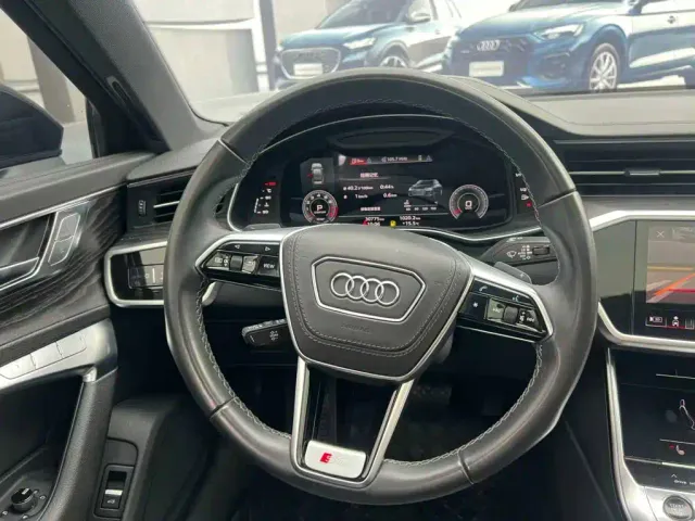 Audi A6L — Фото автомобиля 11