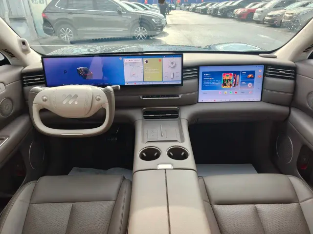 IM Motors LS6 — Фото автомобиля 10