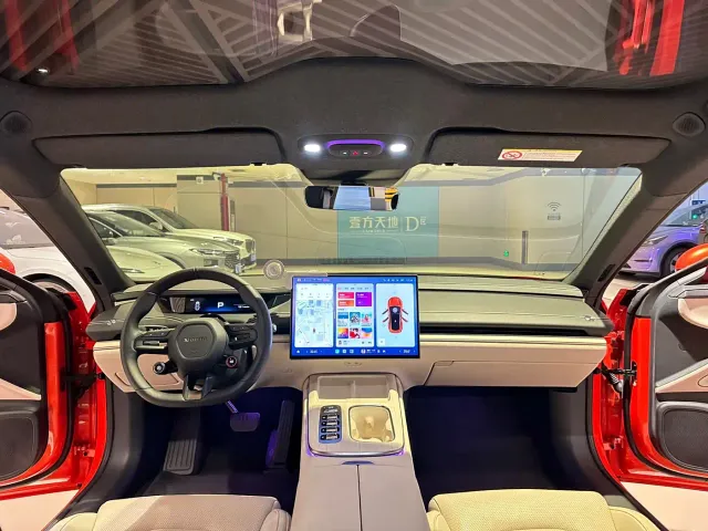 Xiaomi SU7 — Фото автомобиля 9