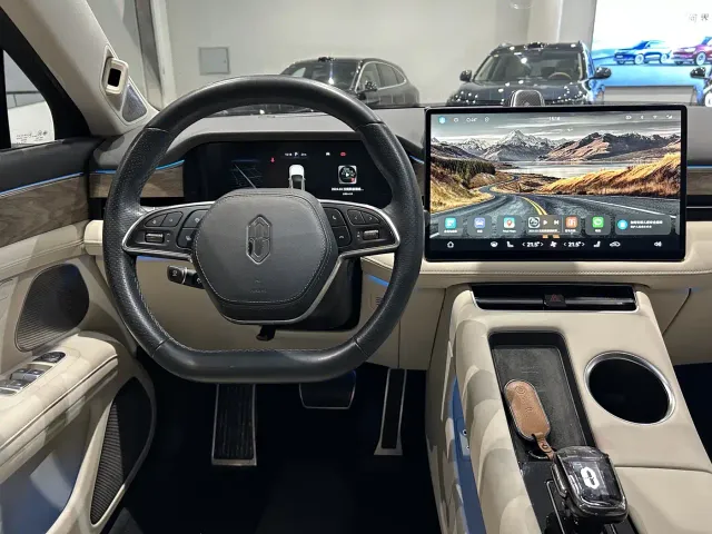 Aito M5 — Фото автомобиля 9