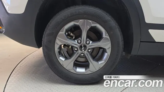 Kia Seltos New — Фото автомобиля 5