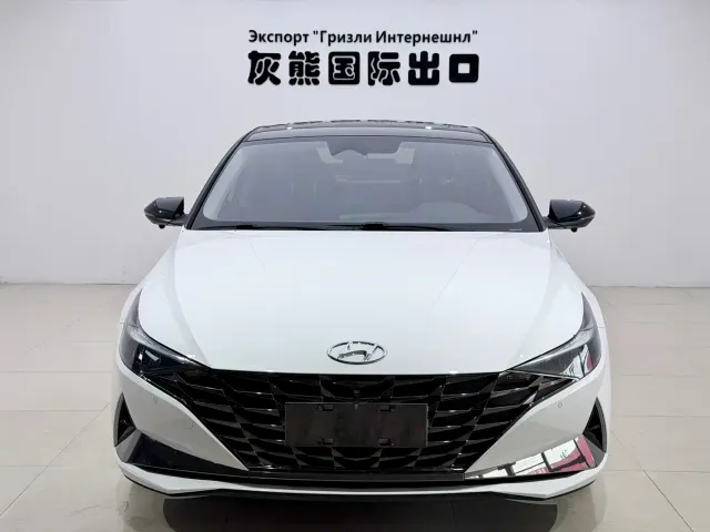 Hyundai Elantra — Фото автомобиля 2