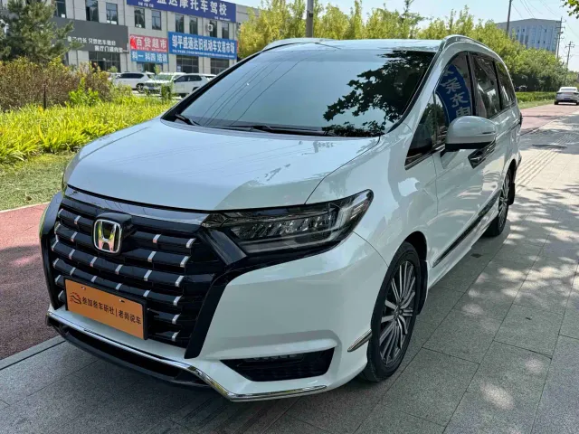 Фотография автомобиля — Honda Elysion