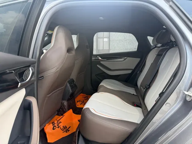 BYD Qin PLUS — Фото автомобиля 5