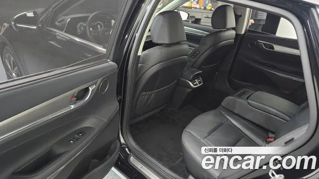 Hyundai Grandeur — Фото автомобиля 11