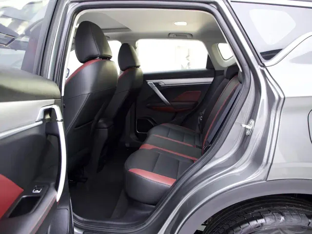 Geely Binyue — Фото автомобиля 13