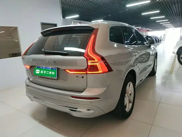 Volvo XC60 — Фото автомобиля 6