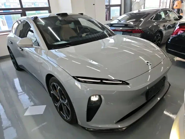 Nio ET5 Touring — Фото автомобиля 3