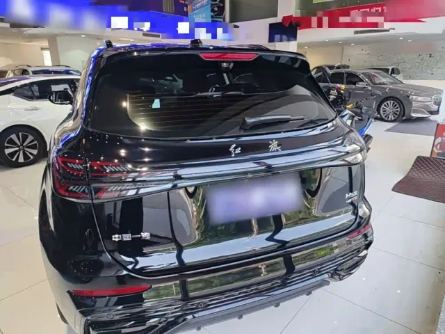 Hongqi HS5 — Фото автомобиля 5
