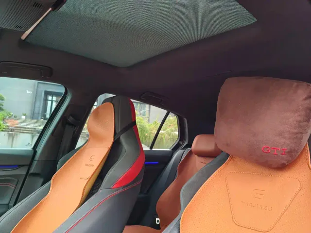Volkswagen Golf GTI — Фото автомобиля 10