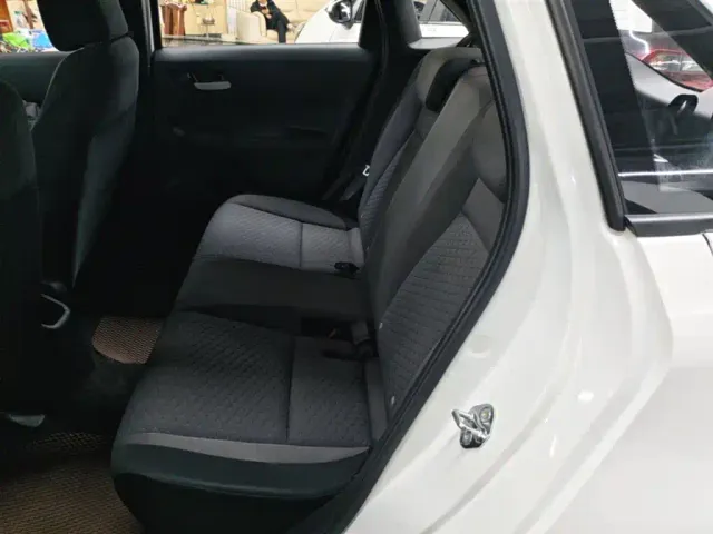 Honda Fit — Фото автомобиля 16