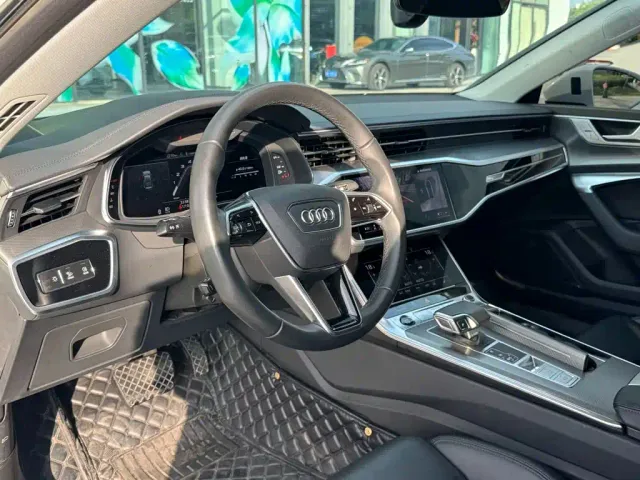 Audi A7 — Фото автомобиля 12