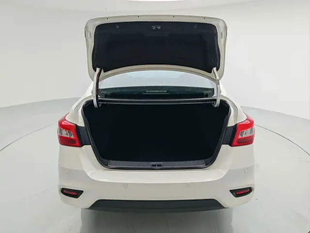 Nissan Sylphy — Фото автомобиля 18