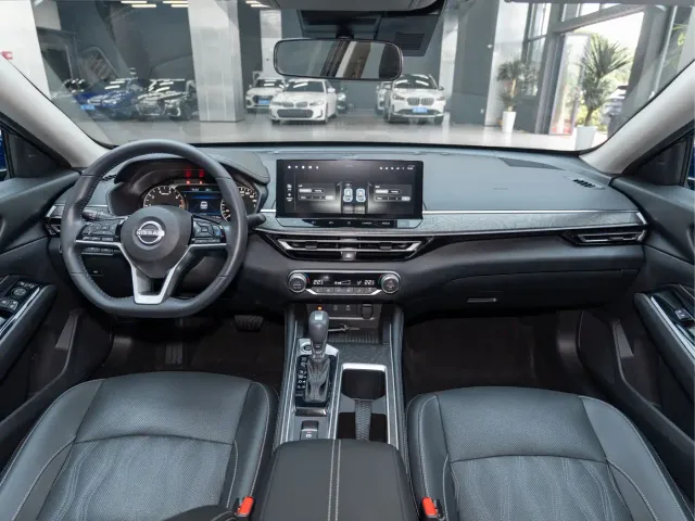 Nissan Teana — Фото автомобиля 18