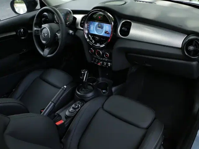 MINI Hatch — Фото автомобиля 17