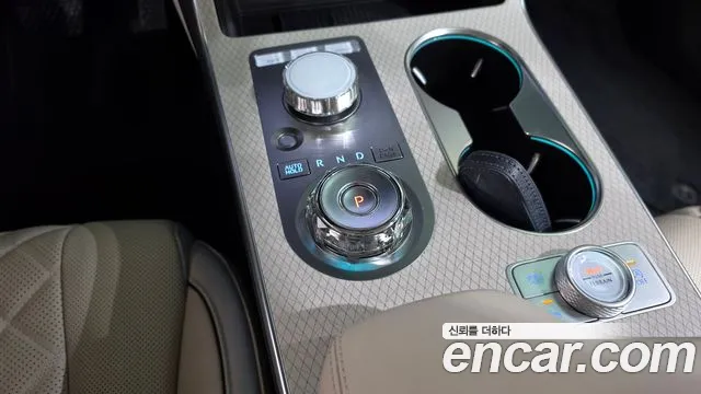 Genesis GV80 — Фото автомобиля 9