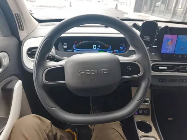 Geely Panda — Фото автомобиля 9