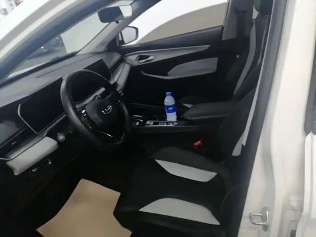 Geely Binrui — Фото автомобиля 10