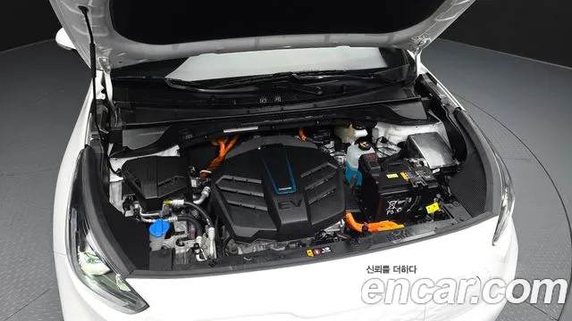 Kia Niro — Фото автомобиля 6