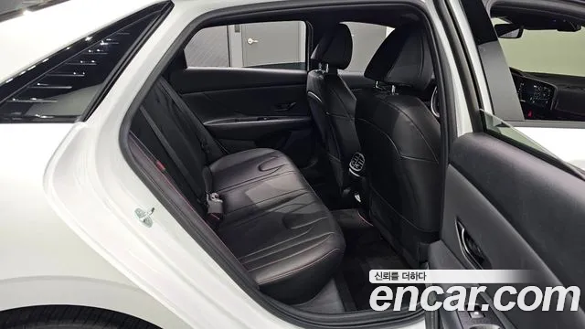 Hyundai Avante CN7 — Фото автомобиля 17