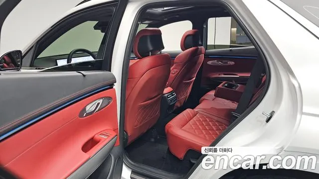 Genesis GV70 3.5T Бензин 2WD — Фото автомобиля 11