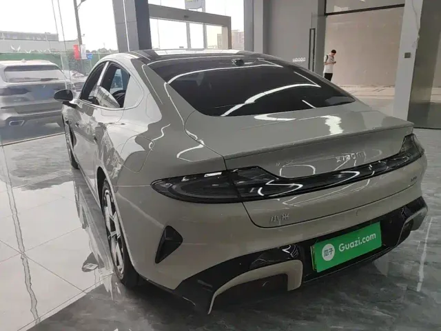 Xiaomi SU7 — Фото автомобиля 4
