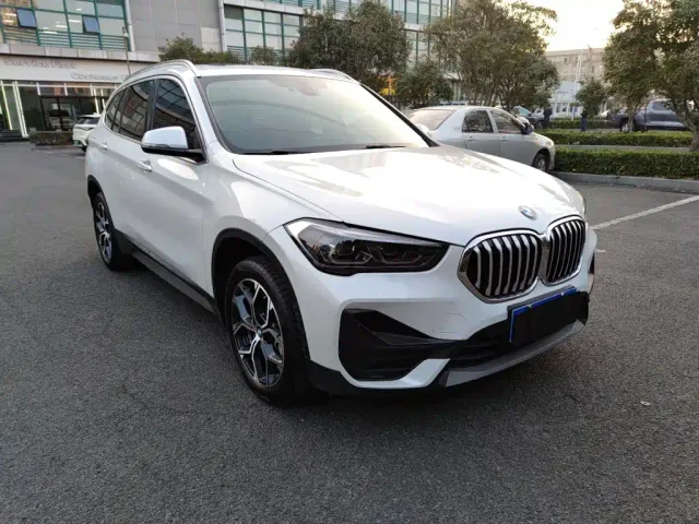 BMW X1 — Фото автомобиля 3